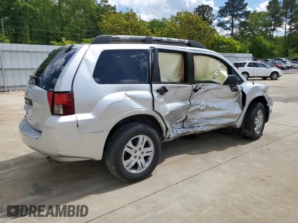 ✅ 2008 Mitsubishi Endeavor LS • VIN: 4A4MN21S18E016875 • Lot: 52778695. Listed on Copart with 245,091 mi. Free auction sales archive from the USA and detailed vehicle history report at DreamBid. Image 3.