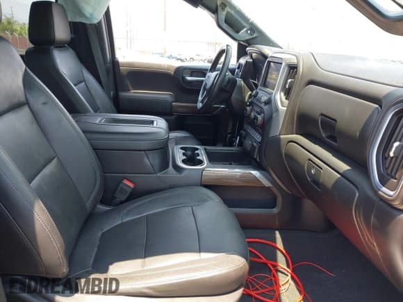 ✅ 2020 Chevrolet Silverado 1500 LT Trail Boss • VIN: 1GCPYFED7LZ215543 • Lot: 42736286. Wystawiony na IAAI z przebiegiem 56 435 mil. Bezpłatny archiwum sprzedaży aukcyjnych z USA i szczegółowy raport historii pojazdu na DreamBid. Zdjęcie 5.