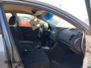 ✅ 2011 Nissan Altima S • VIN: 1N4AL2AP6BC107418 • Лот: 43698279. Опубликован ранее на IAAI с пробегом 163 769 миль. Бесплатный доступ к архиву аукционных продаж из США и подробный отчёт об истории автомобиля на DreamBid. Изображение 5.