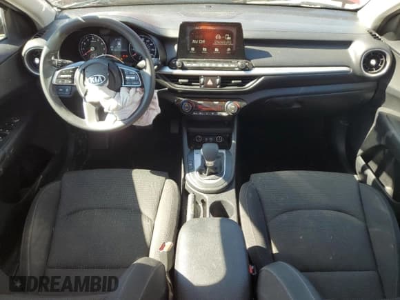 ✅ 2019 Kia Forte LXS • VIN: 3KPF24AD2KE007040 • Lot: 85861405. Wystawiony na Copart z przebiegiem 51 970 mil. Bezpłatny archiwum sprzedaży aukcyjnych z USA i szczegółowy raport historii pojazdu na DreamBid. Zdjęcie 8.