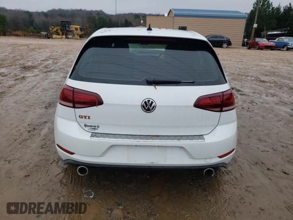 ✅ 2019 Volkswagen Golf GTI S • VIN: 3VW6T7AUXKM031023 • Lot: 70537342. Wystawiony na Copart z przebiegiem 41 260 mil. Bezpłatny archiwum sprzedaży aukcyjnych z USA i szczegółowy raport historii pojazdu na DreamBid. Zdjęcie 6.