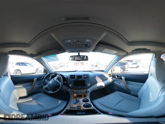 ✅ 2010 Toyota Highlander Limited • VIN: JTEJW3EH4A2048475 • Лот: 43551269. Опубликован ранее на IAAI с пробегом 220 993 миль. Бесплатный доступ к архиву аукционных продаж из США и подробный отчёт об истории автомобиля на DreamBid. Изображение 18.