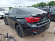 ✅ 2015 BMW X6 xDrive50i • VIN: 5UXKU6C53F0F94598 • Лот: 42460215. Опубликован ранее на IAAI с пробегом 105 680 миль. Бесплатный доступ к архиву аукционных продаж из США и подробный отчёт об истории автомобиля на DreamBid. Изображение 3.