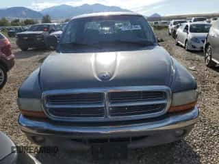 2004 Dodge Dakota SLT z VIN 1D7HG48N24S594161, wystawiony jako Copart lot #71238164 z przebiegiem Nie podano mil oraz Szkoda całkowita • Salvage title. Historia ofert i sprzedaży dostępna na DreamBid. Obrazek 5.