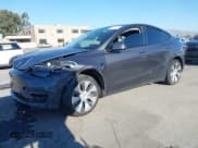 ✅ 2023 Tesla Model Y Long Range • VIN: 7SAYGDEE0PF902172 • Lot: 43487183. Wystawiony na IAAI z przebiegiem 48 816 mil. Bezpłatny archiwum sprzedaży aukcyjnych z USA i szczegółowy raport historii pojazdu na DreamBid. Zdjęcie 22.