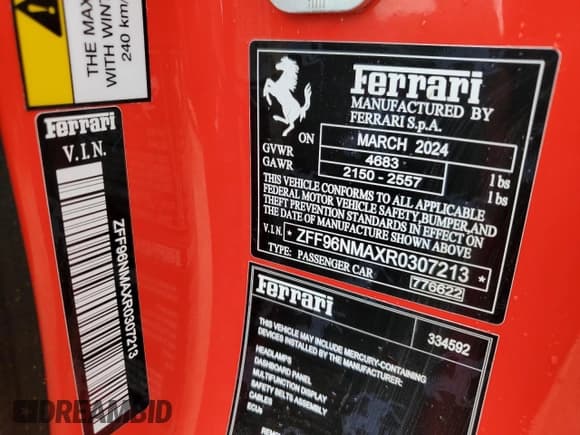 ✅ 2024 Ferrari SF90 • VIN: ZFF96NMAXR0307213 • Lot: 74306594. Wystawiony na Copart z przebiegiem Nie podano. Bezpłatny archiwum sprzedaży aukcyjnych z USA i szczegółowy raport historii pojazdu na DreamBid. Zdjęcie 13.