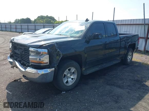 ✅ 2018 Chevrolet Silverado 1500 LT • VIN: 1GCVKREC8JZ218949 • Lot: 43134583. Wystawiony na IAAI z przebiegiem 114 881 mil. Bezpłatny archiwum sprzedaży aukcyjnych z USA i szczegółowy raport historii pojazdu na DreamBid. Zdjęcie 19.