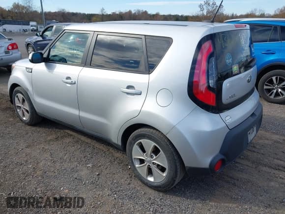 ✅ 2016 Kia Soul • VIN: KNDJN2A26G7829321 • Lot: 43626213. Wystawiony na IAAI z przebiegiem 142 929 mil. Bezpłatny archiwum sprzedaży aukcyjnych z USA i szczegółowy raport historii pojazdu na DreamBid. Zdjęcie 3.