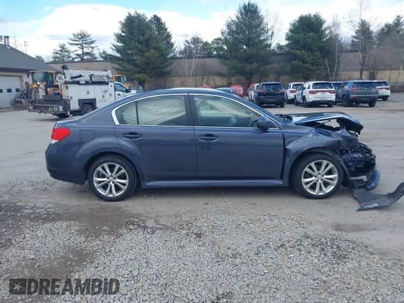 ✅ 2014 Subaru Legacy Premium • VIN: 4S3BMBC63E3020628 • Lot: 41863494. Listed on IAAI with 125,829 mi. Free auction sales archive from the USA and detailed vehicle history report at DreamBid. Image 13.