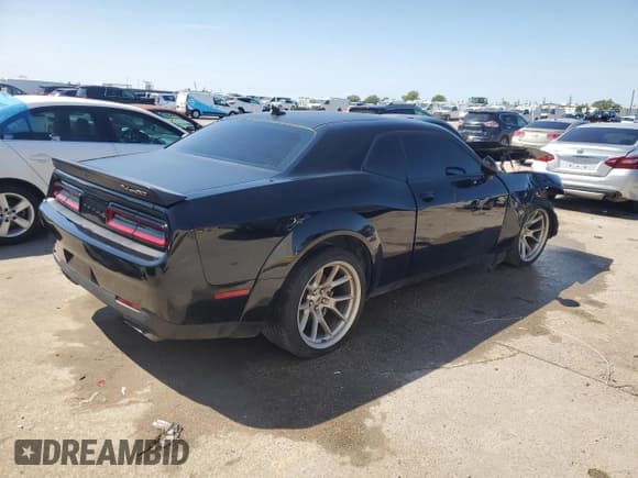 ✅ 2020 Dodge Challenger R/T Scat Pack Widebody • VIN: 2C3CDZFJ0LH253930 • Lot: 55042725. Wystawiony na Copart z przebiegiem 46 556 mil. Bezpłatny archiwum sprzedaży aukcyjnych z USA i szczegółowy raport historii pojazdu na DreamBid. Zdjęcie 3.