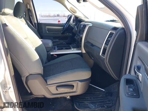 ✅ 2015 Ram 1500 Big Horn • VIN: 1C6RR7LT2FS620252 • Lot: 41149484. Listed on IAAI with 137,784 mi. Free auction sales archive from the USA and detailed vehicle history report at DreamBid. Image 5.