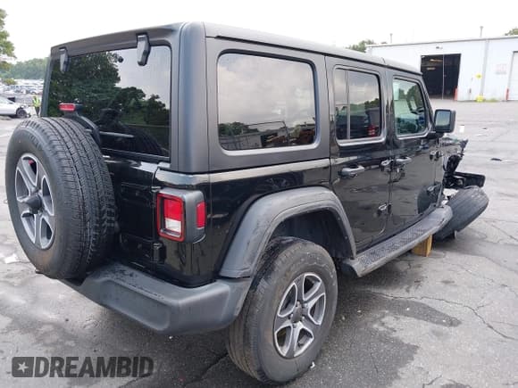 ✅ 2022 Jeep Wrangler Unlimited Sport S • VIN: 1C4HJXDG2NW201113 • Lot: 42809898. Listed on IAAI with 45,509 mi. Free auction sales archive from the USA and detailed vehicle history report at DreamBid. Image 4.