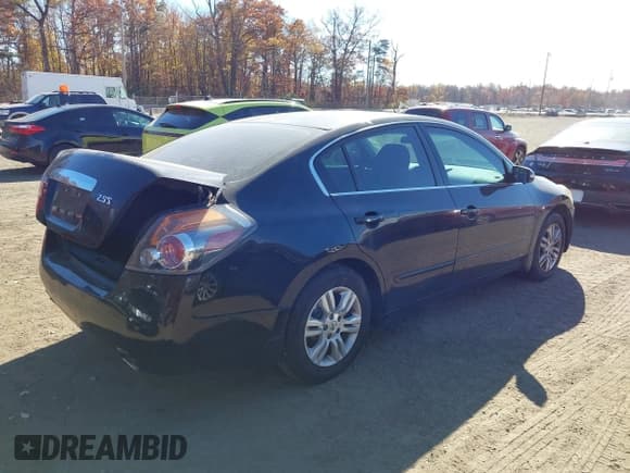 ✅ 2011 Nissan Altima S • VIN: 1N4AL2AP2BN461506 • Лот: 43506718. Опубликован ранее на IAAI с пробегом 188 117 миль. Бесплатный доступ к архиву аукционных продаж из США и подробный отчёт об истории автомобиля на DreamBid. Изображение 4.