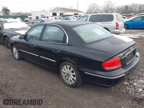 2004 Hyundai Sonata GLS z VIN KMHWF35H24A935458, wystawiony jako IAAI lot #41415003 z przebiegiem Nie podano mil oraz . Historia ofert i sprzedaży dostępna na DreamBid. Obrazek 3.