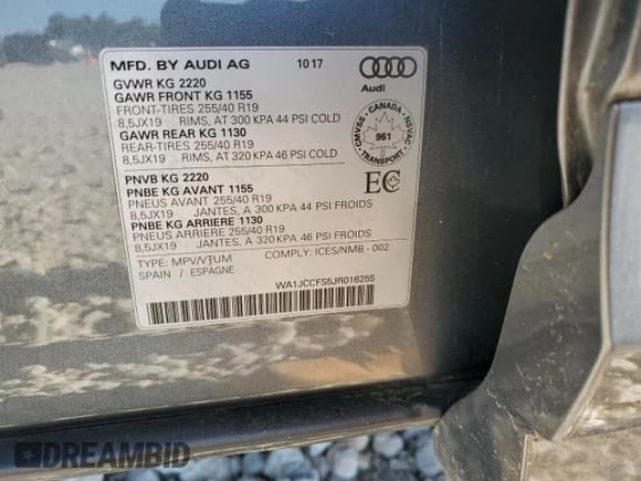 ✅ 2018 Audi Q3 Premium Plus • VIN: WA1JCCFS5JR016255 • Lot: 56243195. Wystawiony na Copart z przebiegiem 80 605 mil. Bezpłatny archiwum sprzedaży aukcyjnych z USA i szczegółowy raport historii pojazdu na DreamBid. Zdjęcie 13.