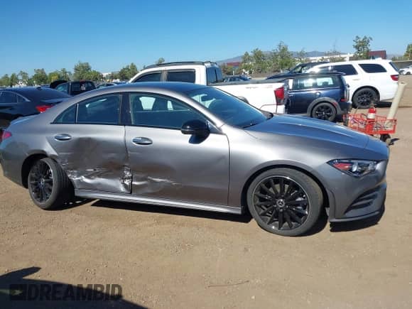 2023 Mercedes-Benz CLA 250 z VIN W1K5J4GB5PN416145, wystawiony jako IAAI lot #42619892 z przebiegiem 16 684 mil mil oraz . Historia ofert i sprzedaży dostępna na DreamBid. Obrazek 13.