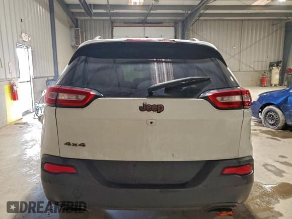 ✅ 2016 Jeep Cherokee Latitude • VIN: 1C4PJMCS5GW292879 • Lot: 94069225. Listed on Copart with 143,023 mi. Free auction sales archive from the USA and detailed vehicle history report at DreamBid. Image 6.