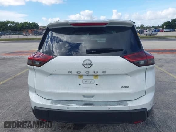 ✅ 2025 Nissan Rogue SV • VIN: JN8BT3BB5SW156779 • Lot: 43835967. Listed on IAAI with 19,692 mi. Free auction sales archive from the USA and detailed vehicle history report at DreamBid. Image 16.