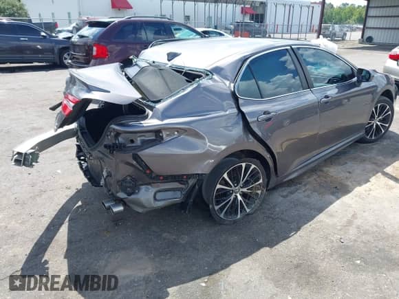 2020 Toyota Camry SE with VIN 4T1M11BK1LU012945, listed as a IAAI auction lot 42982929 with 45,734 mi miles and . Bid and sale history available at DreamBid. Image 4.