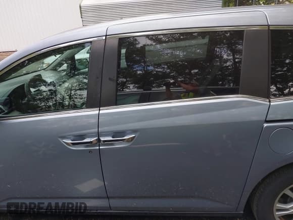 ✅ 2013 Honda Odyssey EX • VIN: 5FNRL5H47DB004640 • Lot: 42953700. Listed on IAAI with 99,716 mi. Free auction sales archive from the USA and detailed vehicle history report at DreamBid. Image 14.