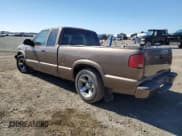 ✅ 2003 Chevrolet S-10 LS • VIN: 1GCCS19X038106564 • Лот: 46473045. Опубликован ранее на Copart с пробегом 159 955 миль. Бесплатный доступ к архиву аукционных продаж из США и подробный отчёт об истории автомобиля на DreamBid. Изображение 2.