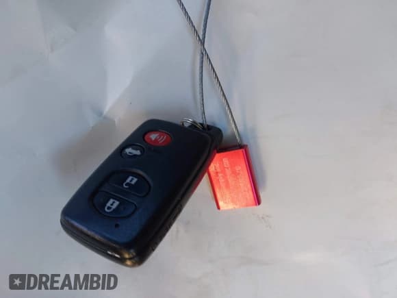 ✅ 2011 Toyota Avalon Limited • VIN: 4T1BK3DB6BU430770 • Lot: 43562420. Listed on IAAI with 106,918 mi. Free auction sales archive from the USA and detailed vehicle history report at DreamBid. Image 11.