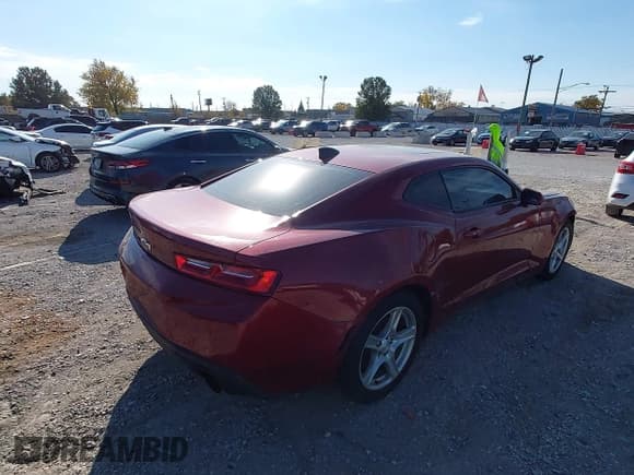 ✅ 2017 Chevrolet Camaro 1LT • VIN: 1G1FB1RX4H0115831 • Lot: 43622231. Listed on IAAI with 107,260 mi. Free auction sales archive from the USA and detailed vehicle history report at DreamBid. Image 4.