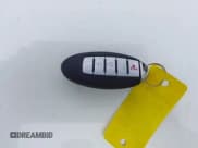 ✅ 2017 Nissan Rogue S • VIN: 5N1AT2MT1HC755644 • Lot: 43031867. Wystawiony na IAAI z przebiegiem 210 548 mil. Bezpłatny archiwum sprzedaży aukcyjnych z USA i szczegółowy raport historii pojazdu na DreamBid. Zdjęcie 11.