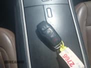 ✅ 2016 Lincoln MKZ Hybrid • VIN: 3LN6L2LU9GR608424 • Лот: 43091080. Опубликован ранее на IAAI с пробегом 170 497 миль. Бесплатный доступ к архиву аукционных продаж из США и подробный отчёт об истории автомобиля на DreamBid. Изображение 11.