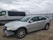 ✅ 2007 Chrysler Sebring Touring • VIN: 1C3LC56R77N528143 • Лот: 85285685. Опубликован ранее на Copart с пробегом 198 305 миль. Бесплатный доступ к архиву аукционных продаж из США и подробный отчёт об истории автомобиля на DreamBid. Изображение 1.