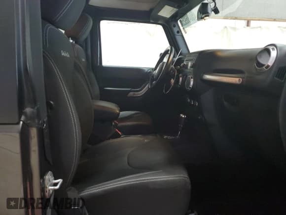 ✅ 2018 Jeep Wrangler Sahara • VIN: 1C4AJWBG3JL909722 • Lot: 50486925. Listed on Copart with 45,104 mi. Free auction sales archive from the USA and detailed vehicle history report at DreamBid. Image 11.