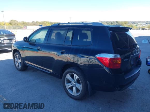 ✅ 2008 Toyota Highlander Sport • VIN: JTEES43A382077663 • Lot: 43535232. Listed on IAAI with 216,372 mi. Free auction sales archive from the USA and detailed vehicle history report at DreamBid. Image 3.