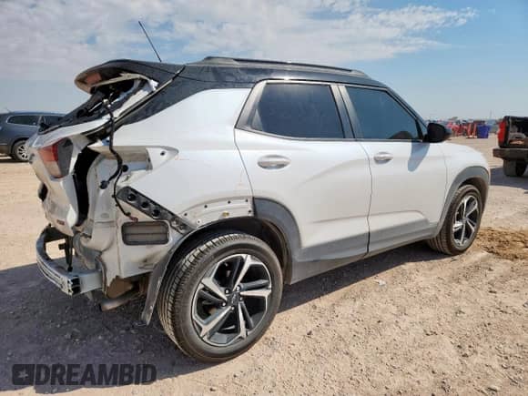 2022 Chevrolet TrailBlazer RS with VIN KL79MTSL7NB100898, listed as a Copart auction lot 71034485 with 71,906 mi miles and Salvage title. Bid and sale history available at DreamBid. Image 3.