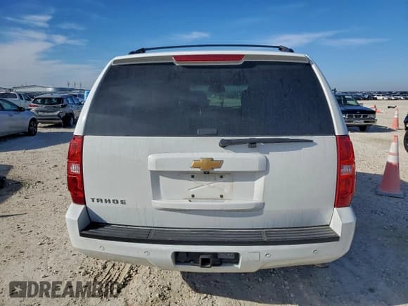 ✅ 2013 Chevrolet Tahoe LT • VIN: 1GNSCBE05DR281032 • Лот: 94779925. Опубликован ранее на Copart с пробегом 117 867 миль. Бесплатный доступ к архиву аукционных продаж из США и подробный отчёт об истории автомобиля на DreamBid. Изображение 6.