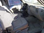 ✅ 2003 Chevrolet S-10 LS • VIN: 1GCCS19X738116038 • Лот: 41483103. Опубликован ранее на IAAI с пробегом 141 206 миль. Бесплатный доступ к архиву аукционных продаж из США и подробный отчёт об истории автомобиля на DreamBid. Изображение 5.