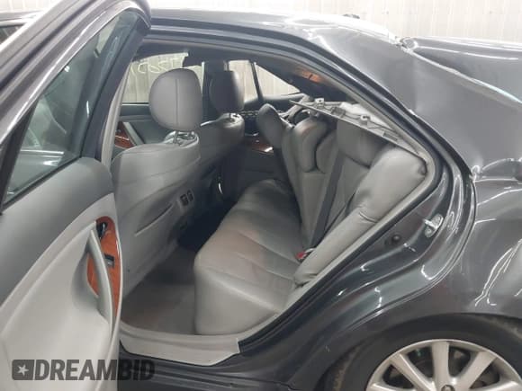 ✅ 2011 Toyota Camry XLE • VIN: 4T1BK3EK3BU624140 • Lot: 43703136. Listed on IAAI with 118,388 mi. Free auction sales archive from the USA and detailed vehicle history report at DreamBid. Image 8.