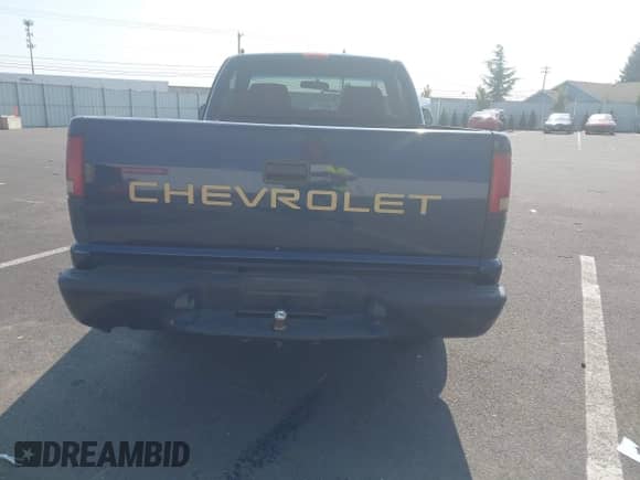 ✅ 2000 Chevrolet S-10 • VIN: 1GCCS1448Y8130793 • Lot: 43203888. Listed on IAAI with Not provided. Free auction sales archive from the USA and detailed vehicle history report at DreamBid. Image 17.