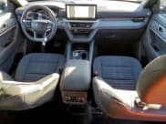 ✅ 2025 Ford Explorer ST-Line • VIN: 1FMUK8KH7SGB82119 • Lot: 95753605. Wystawiony na Copart z przebiegiem 8 485 mil. Bezpłatny archiwum sprzedaży aukcyjnych z USA i szczegółowy raport historii pojazdu na DreamBid. Zdjęcie 8.