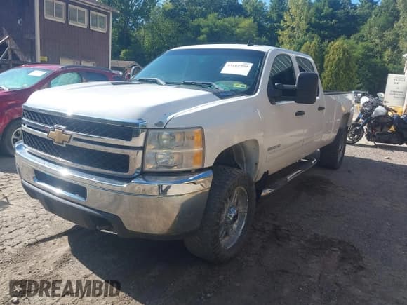 ✅ 2011 Chevrolet Silverado 2500HD LT • VIN: 1GC1KXC88BF236436 • Lot: 43161950. Wystawiony na IAAI z przebiegiem 255 184 mil. Bezpłatny archiwum sprzedaży aukcyjnych z USA i szczegółowy raport historii pojazdu na DreamBid. Zdjęcie 6.