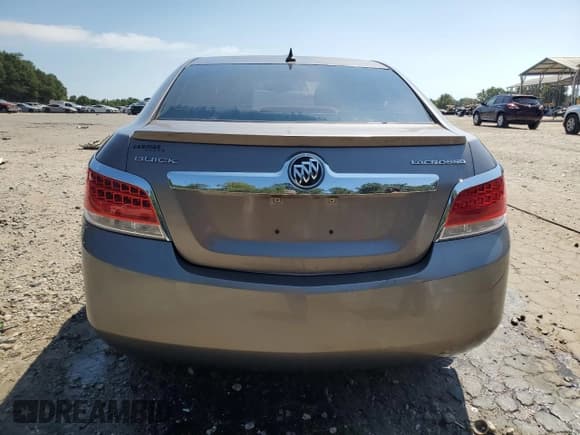 ✅ 2012 Buick LaCrosse Leather • VIN: 1G4GC5ER7CF239598 • Lot: 71901795. Wystawiony na Copart z przebiegiem 120 235 mil. Bezpłatny archiwum sprzedaży aukcyjnych z USA i szczegółowy raport historii pojazdu na DreamBid. Zdjęcie 6.