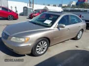 ✅ 2006 Hyundai Azera SE • VIN: KMHFC46F66A124356 • Lot: 43560908. Listed on IAAI with 155,569 mi. Free auction sales archive from the USA and detailed vehicle history report at DreamBid. Image 17.