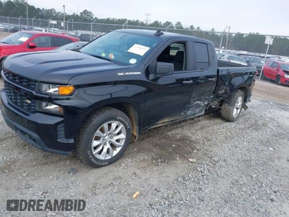 ✅ 2020 Chevrolet Silverado 1500 Custom • VIN: 1GCRWBEF3LZ196448 • Lot: 41508665. Wystawiony na IAAI z przebiegiem 95 187 mil. Bezpłatny archiwum sprzedaży aukcyjnych z USA i szczegółowy raport historii pojazdu na DreamBid. Zdjęcie 2.