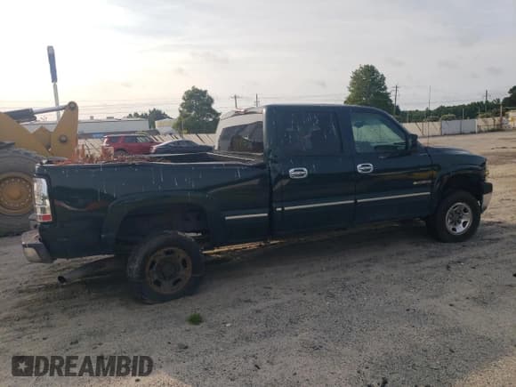 ✅ 2002 Chevrolet Silverado 2500HD LS • VIN: 1GCHK23152F150036 • Lot: 65049224. Wystawiony na Copart z przebiegiem 279 577 mil. Bezpłatny archiwum sprzedaży aukcyjnych z USA i szczegółowy raport historii pojazdu na DreamBid. Zdjęcie 3.