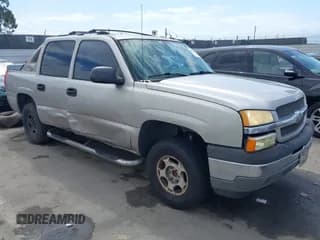 ✅ 2005 Chevrolet Avalanche Z66 • VIN: 3GNEC12Z55G212126 • Lot: 42131762. Listed on IAAI with 251,884 mi. Free auction sales archive from the USA and detailed vehicle history report at DreamBid. Image 1.