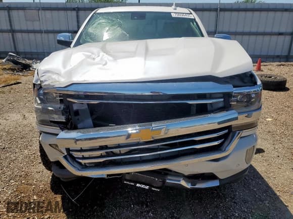 ✅ 2016 Chevrolet Silverado 1500 High Country • VIN: 3GCUKTEC2GG367259 • Лот: 70656455. Опубликован ранее на Copart с пробегом 164 039 миль. Бесплатный доступ к архиву аукционных продаж из США и подробный отчёт об истории автомобиля на DreamBid. Изображение 11.