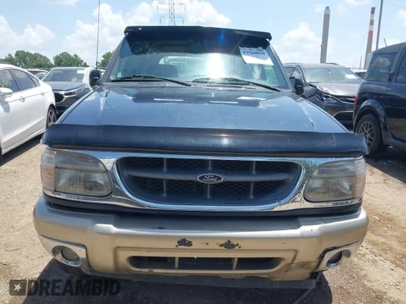 ✅ 2001 Ford Explorer Eddie Bauer • VIN: 1FMDU84P91UB52229 • Лот: 42564910. Опубликован ранее на IAAI с пробегом 202 129 миль. Бесплатный доступ к архиву аукционных продаж из США и подробный отчёт об истории автомобиля на DreamBid. Изображение 12.