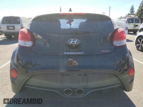 ✅ 2016 Hyundai Veloster Turbo • VIN: KMHTC6AE6GU261214 • Lot: 79871924. Wystawiony na Copart z przebiegiem 136 394 mil. Bezpłatny archiwum sprzedaży aukcyjnych z USA i szczegółowy raport historii pojazdu na DreamBid. Zdjęcie 6.