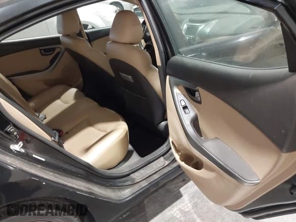 ✅ 2011 Hyundai Elantra GLS • VIN: KMHDH4AE2BU092859 • Lot: 43597168. Listed on IAAI with 162,294 mi. Free auction sales archive from the USA and detailed vehicle history report at DreamBid. Image 8.