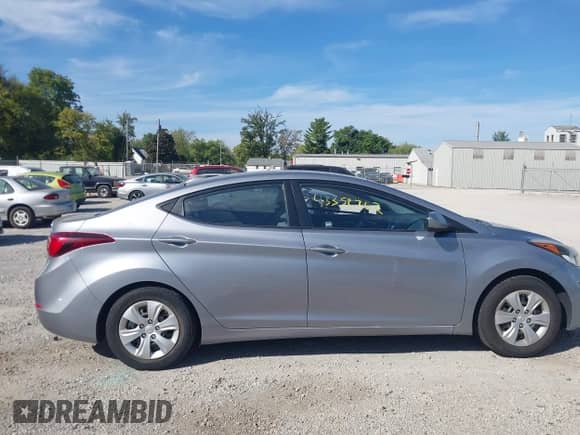 2016 Hyundai Elantra SE с VIN 5NPDH4AE3GH712303, выставлен на аукционе IAAI как лот 43352762 с пробегом 148 311 миль миль и . История ставок и продаж доступна на DreamBid. Изображение 13.