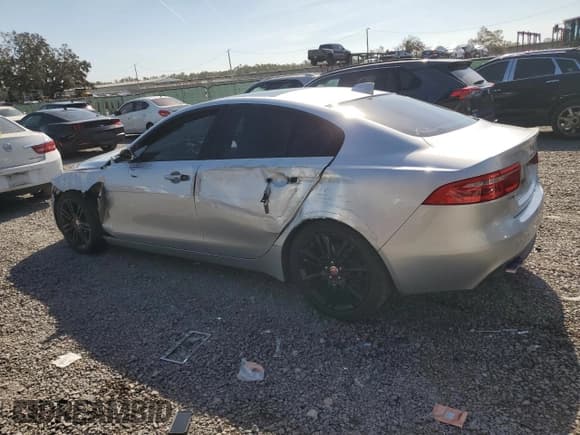 ✅ 2017 Jaguar XE 20d Prestige • VIN: SAJAE4BN7HA971719 • Лот: 43630865. Опубликован ранее на Copart с пробегом 93 434 миль. Бесплатный доступ к архиву аукционных продаж из США и подробный отчёт об истории автомобиля на DreamBid. Изображение 2.